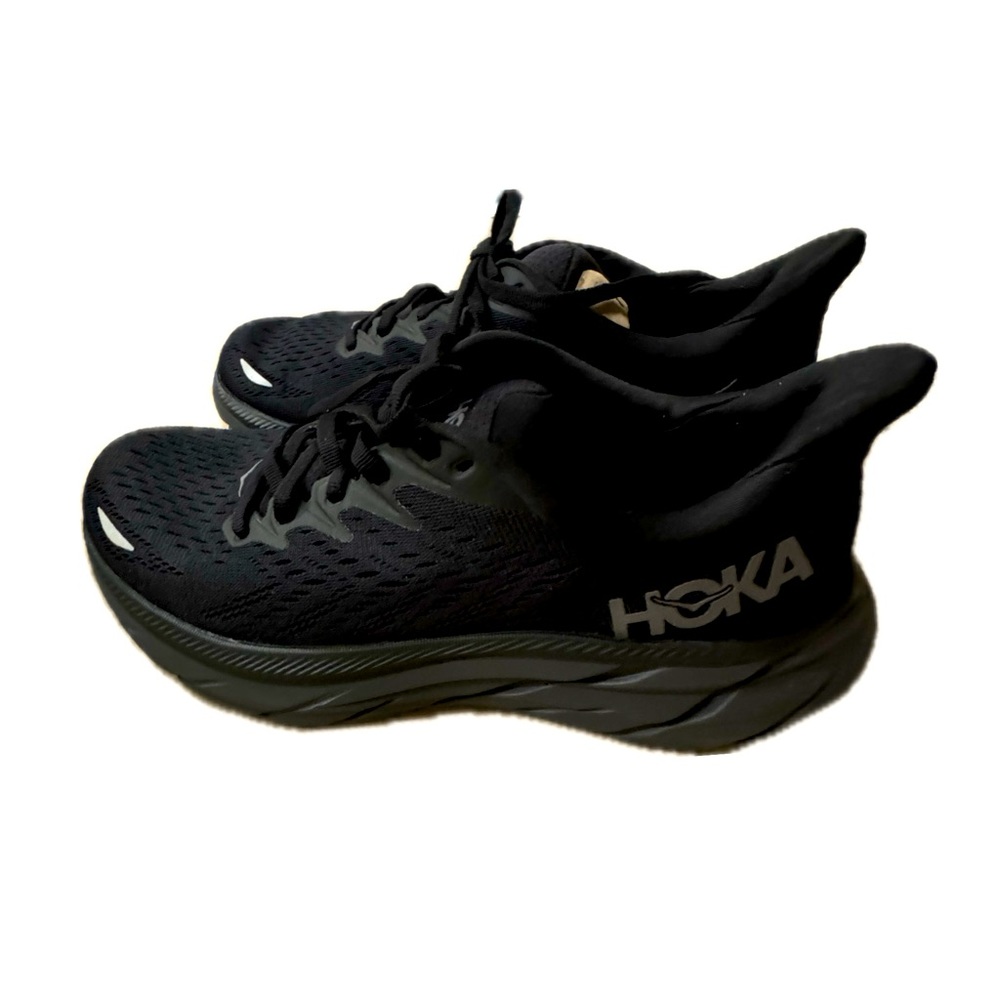 Hoka Women’s Clifton 8 Black 6.5
